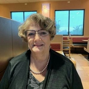 Meet your Posher, Joan